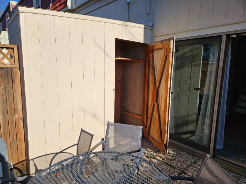 Building Photo - 1238 Pennsbury Blvd