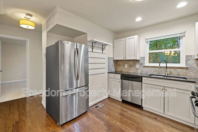 Building Photo - 5256 Sudberry Ln