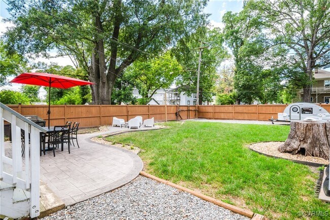 Building Photo - 3100 Barton Ave