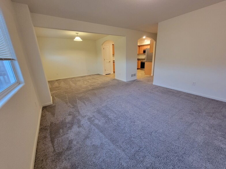 Living Room and Dining Area - 5014 Rock Springs St