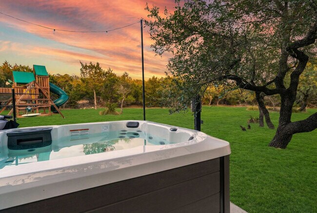 Building Photo - 13420 Trail Driver St