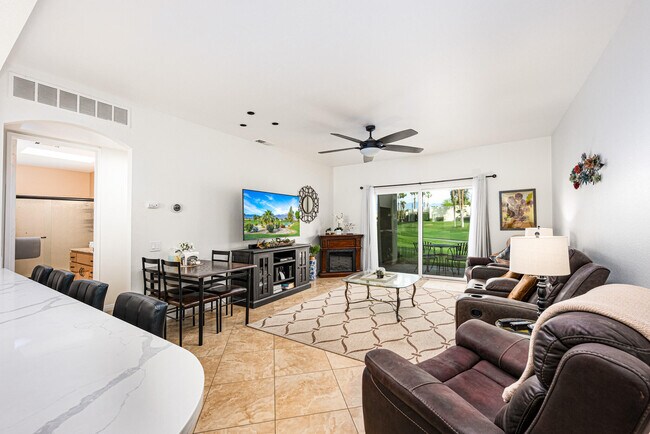 Building Photo - 67242 Cumbres Ct