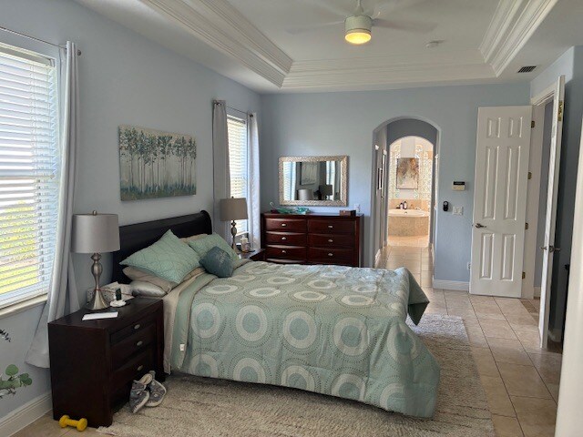 Building Photo - 8509 S Lake Cir