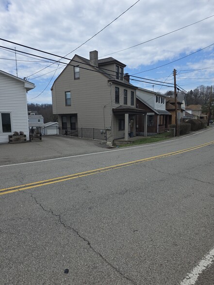 Building Photo - 2411 Mount Troy Rd