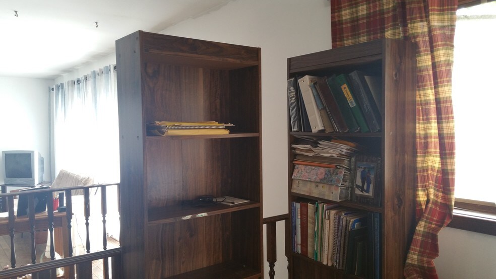 Diningroom/office - 2116 Thaler Ave