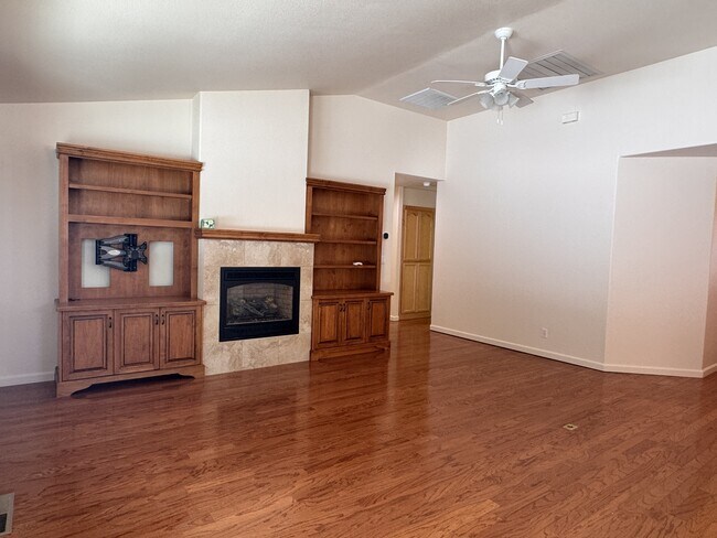 Building Photo - 124 Success Mine Loop