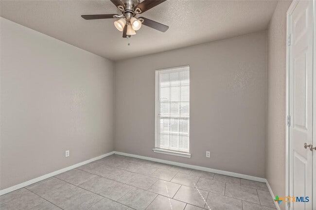 Building Photo - 4107 Fawn Dr