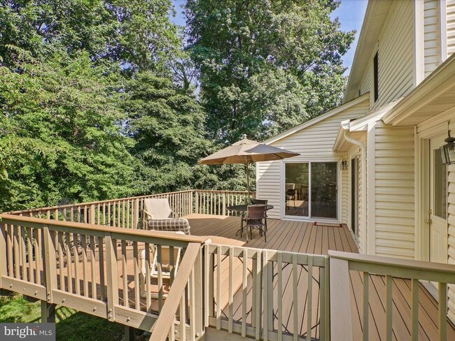 Building Photo - 9715 Ceralene Dr