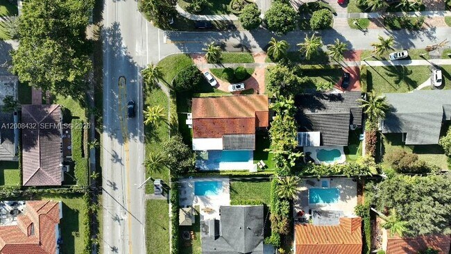 Building Photo - 5715 SW 56th Terrace