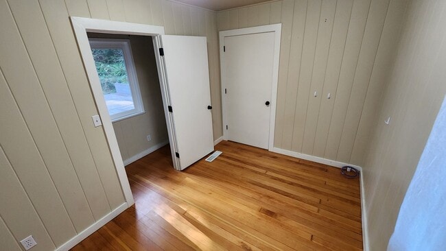 Building Photo - 3 bedroom Mountain Retreat in Boulder Creek!