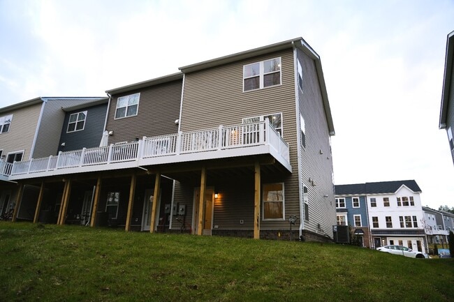 Building Photo - 16033 Abelson Wy