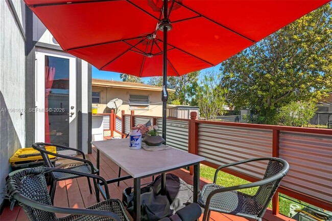 Building Photo - 3055 NW 23rd Ave