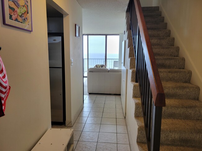 Building Photo - 2405 Kalanianaole St