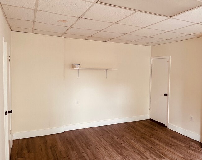 Building Photo - 1601 Electric St