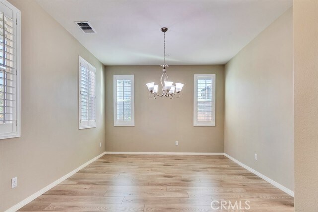 Building Photo - 4959 Camarillo Ln