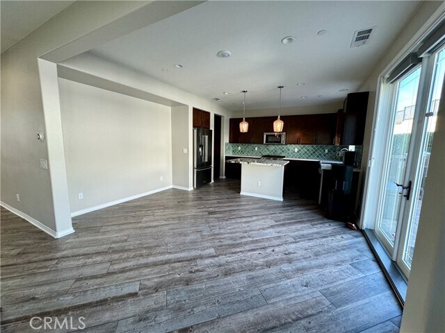 Building Photo - 200 Cascade Terrace