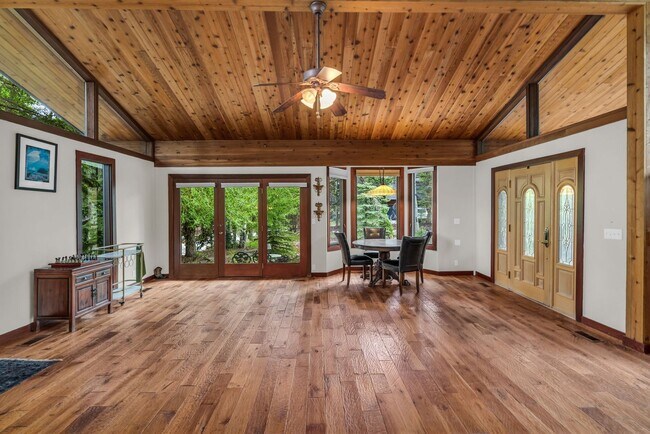 Building Photo - Luxury Mountain Home in Thaynes Canyon