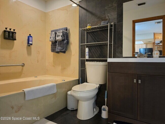 Building Photo - 2900 S Vassar St