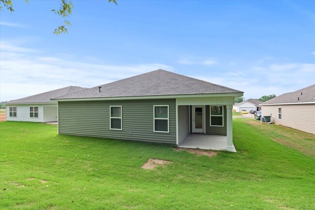 Building Photo - 9948 Sequoyah Cove Dr