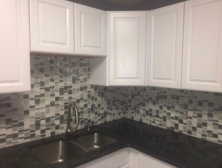 Building Photo - 3605 Waltham Ct