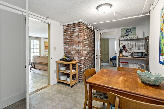 Building Photo - 53 Bayberry Ln