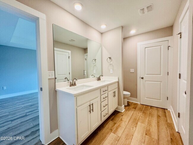 Building Photo - 290 Bayou Bend Ln
