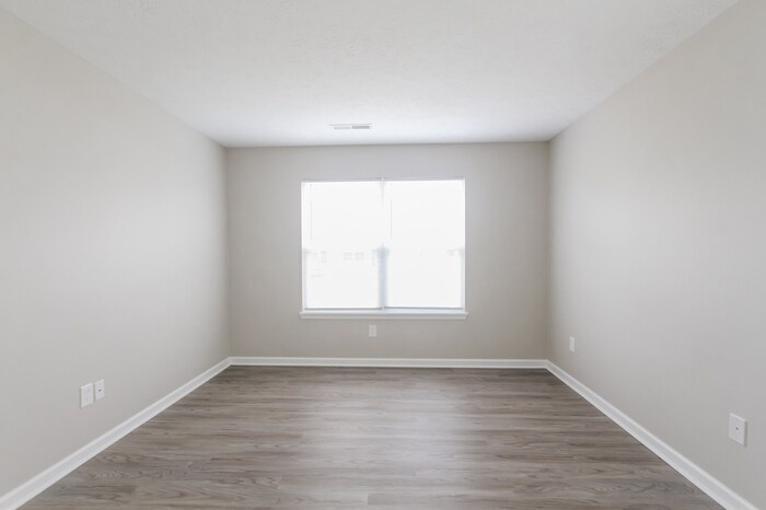 Building Photo - 224 Rolling Ridge Dr