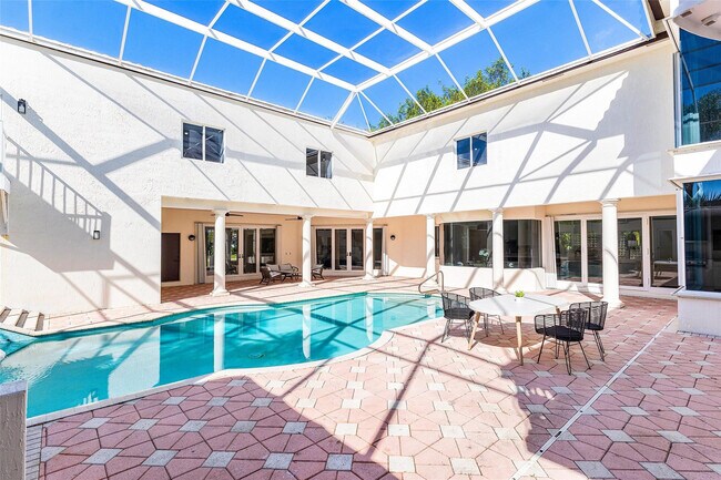 Building Photo - 7132 NW 62nd Terrace