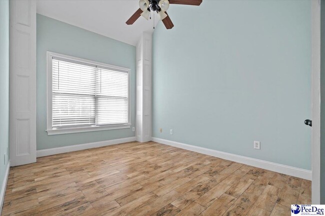 Building Photo - 1601 Pickford Ln