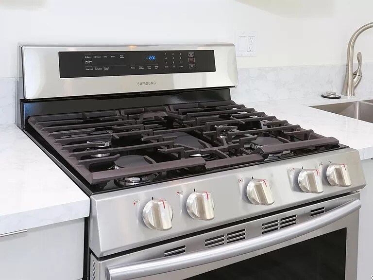 Building Photo - 7523 Milwood Ave