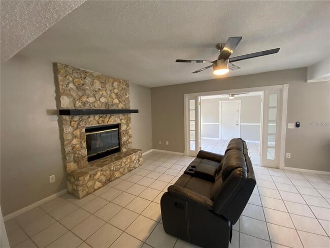 Building Photo - 1668 Spicewood Ln