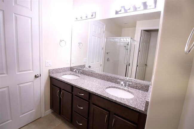 Building Photo - 2918 Windmill Dr