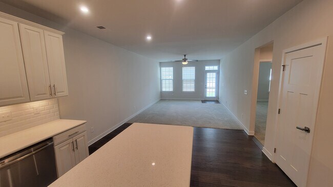 Building Photo - 8817 Granby Hill Rd