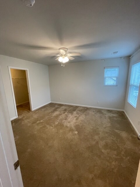 upstairs bedroom with large closet - 252 Castle Dr