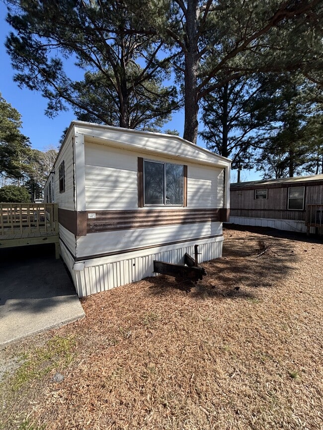 Building Photo - 300 Ricks Rd