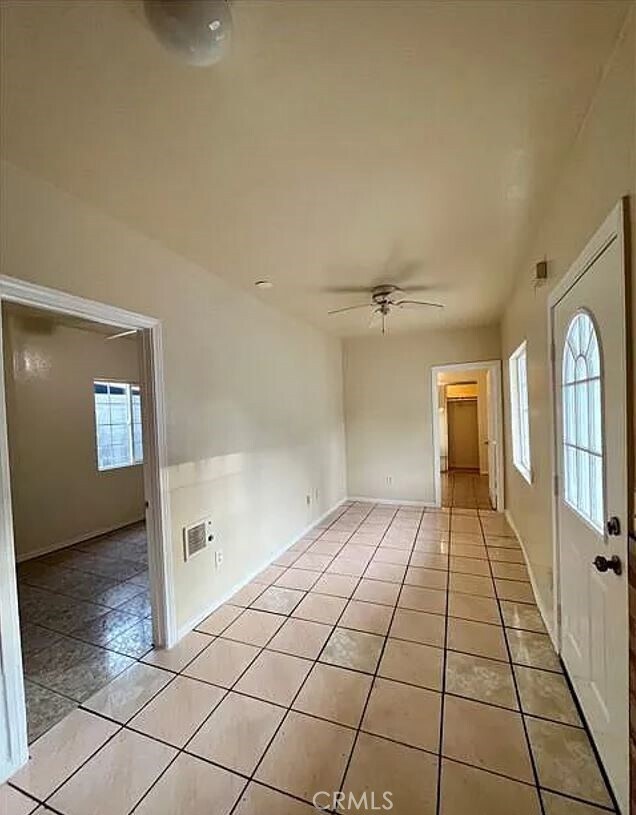 Building Photo - 1336 W 109th St