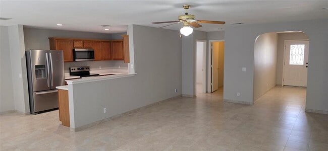 Building Photo - 1304 Anna Palm Way