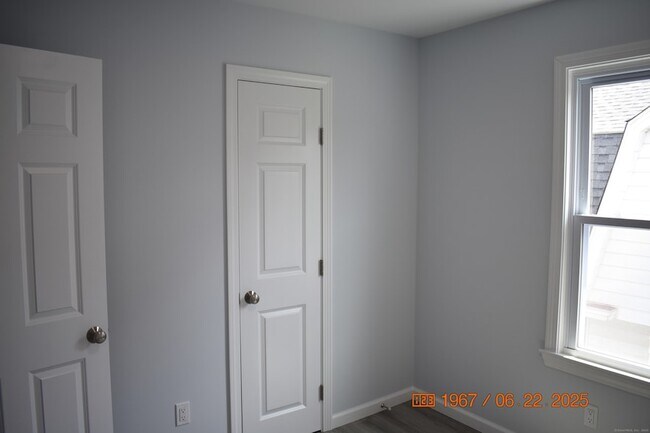 Building Photo - 41 Highland Ave