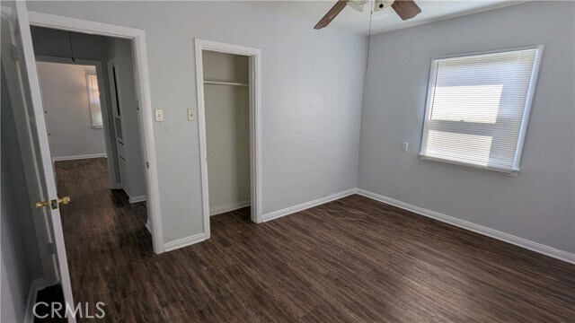 Building Photo - 8801 Valley View St