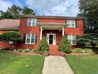 Building Photo - 100 Thomas Woods Ct