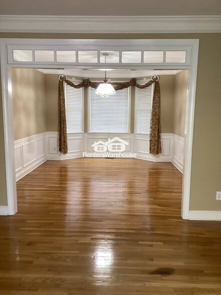 Building Photo - 10515 Sugar Crest Ave