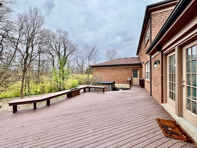 Building Photo - 7033 Willowood Dr
