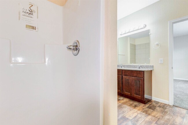 Building Photo - 8605 Beviamo St