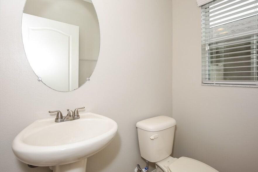 Building Photo - 10525 Summer Azure Dr