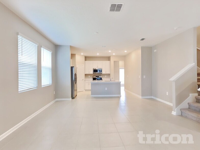 Building Photo - 734 Squire Ave