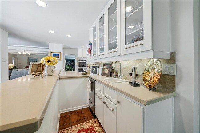 Building Photo - 614 Saddlewood Ln