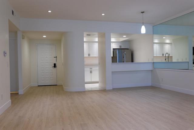 Building Photo - 3976 Nobel Dr