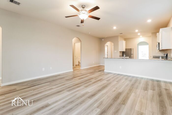 Building Photo - 25393 Cypress Bend Dr