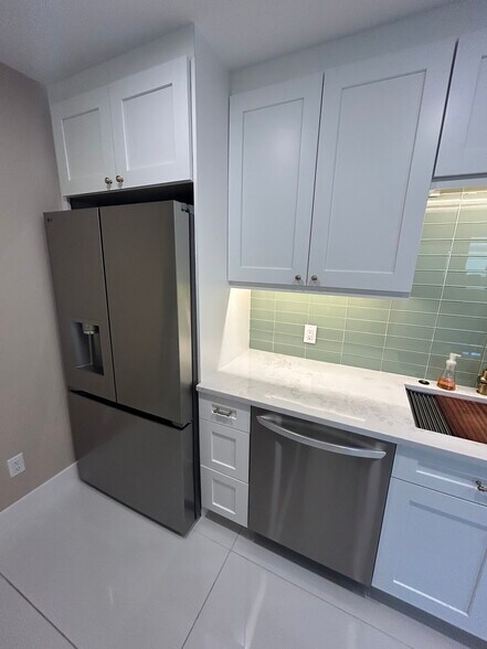 Building Photo - 1575 Curlew Ave