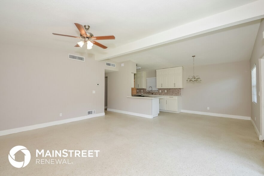 Building Photo - 1642 Banyan Dr